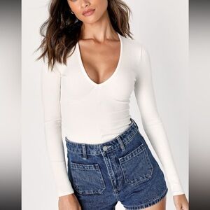 Size small Ivory long sleeve top